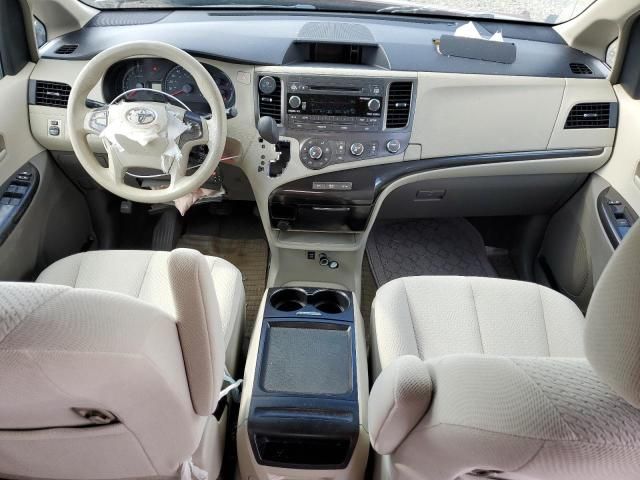 2011 Toyota Sienna LE