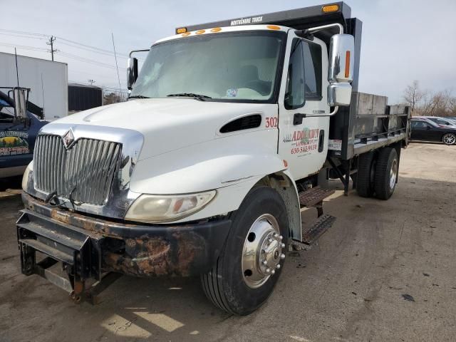 2004 International 4000 4300