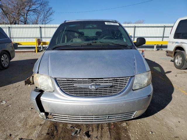 2002 Chrysler Town & Country LXI