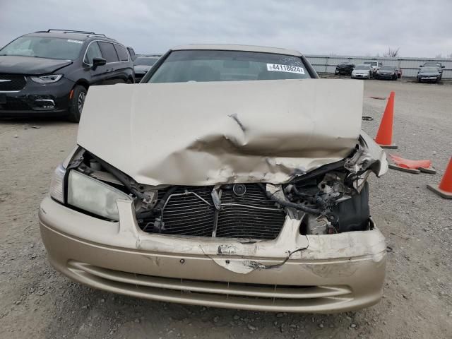 2001 Toyota Camry LE