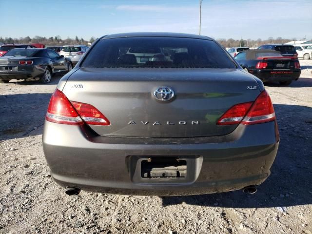 2005 Toyota Avalon XL