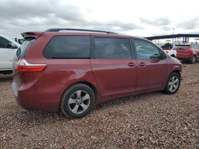 2015 Toyota Sienna LE