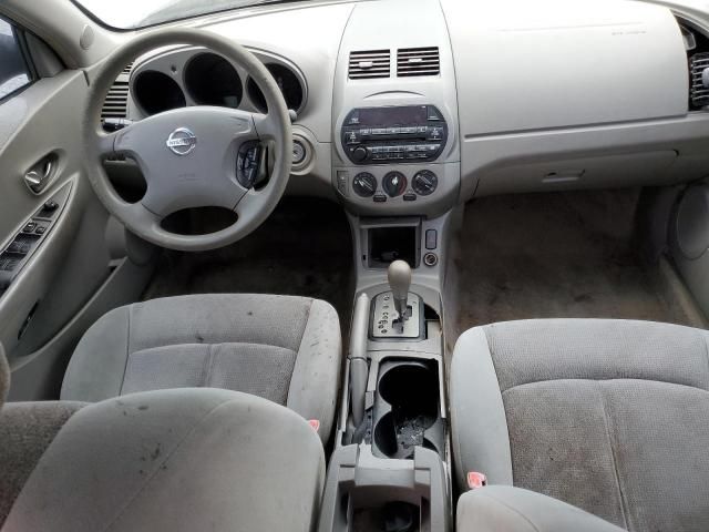 2002 Nissan Altima Base