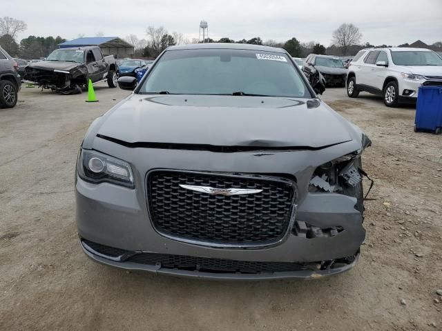 2017 Chrysler 300 Limited