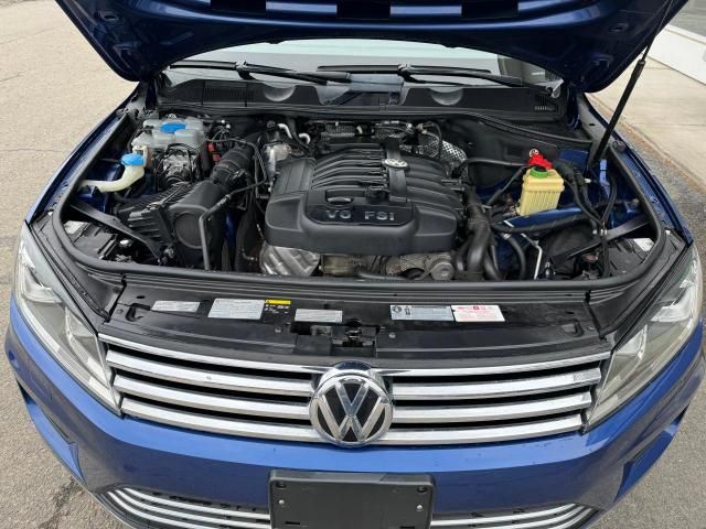 2016 Volkswagen Touareg Sport
