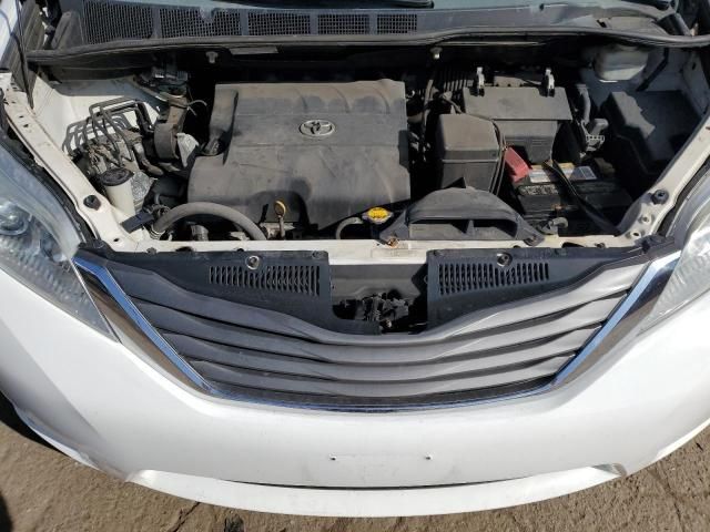 2014 Toyota Sienna XLE