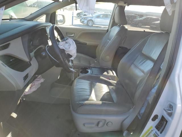 2015 Toyota Sienna XLE