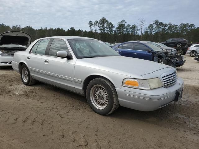 2001 Ford Crown Victoria LX