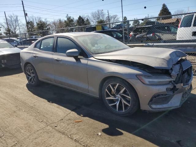 2019 Volvo S60 T6 Momentum