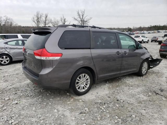 2012 Toyota Sienna XLE