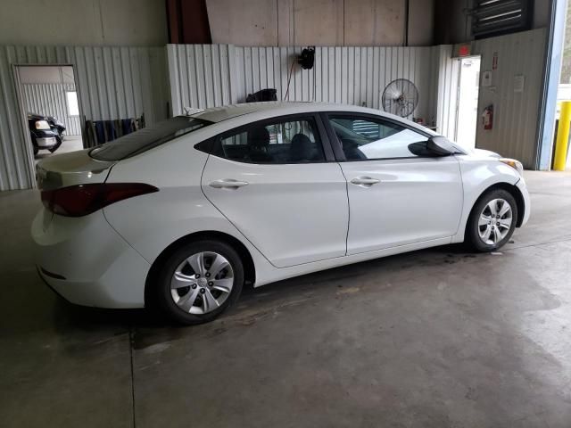 2016 Hyundai Elantra SE