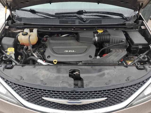 2017 Chrysler Pacifica Touring L