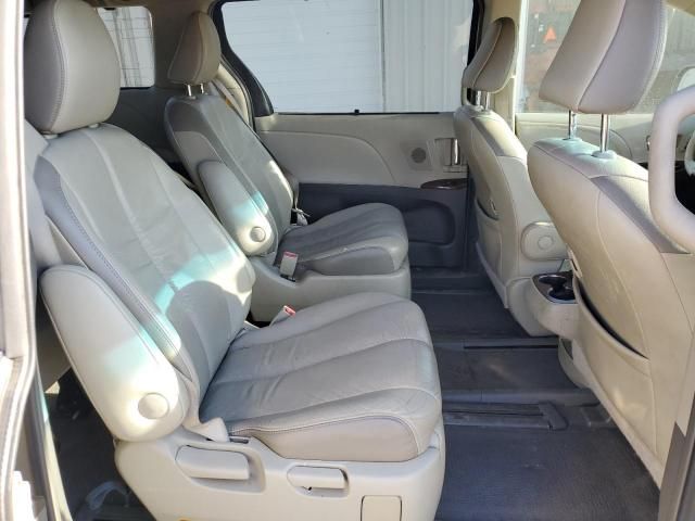 2011 Toyota Sienna XLE