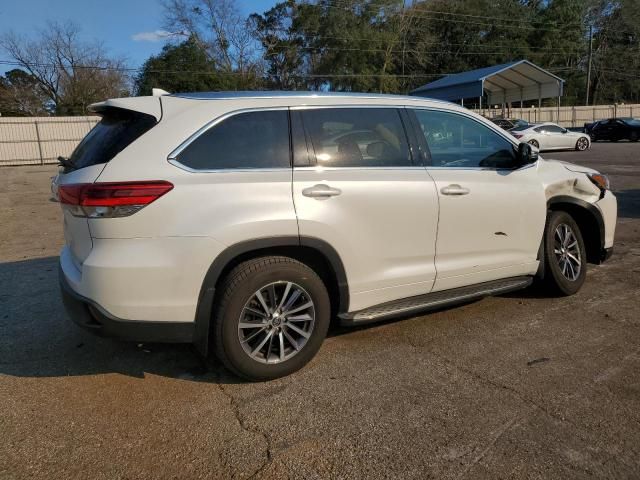 2017 Toyota Highlander SE