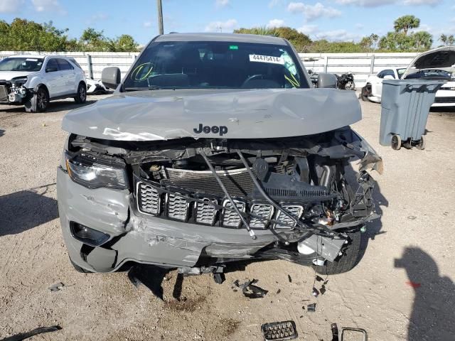 2020 Jeep Grand Cherokee Laredo