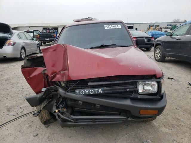 1990 Toyota Pickup 1/2 TON Short Wheelbase