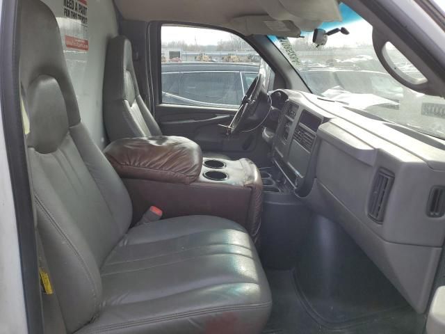 2006 GMC Savana Cutaway G3500