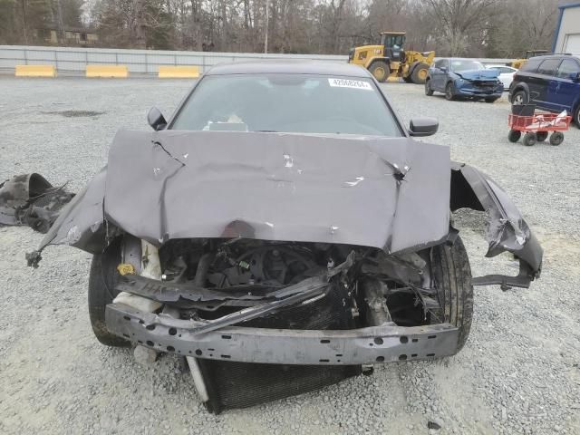 2013 Dodge Charger SE