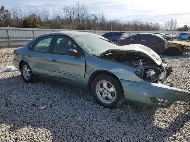 2005 Ford Taurus SE