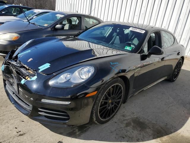 2015 Porsche Panamera 2