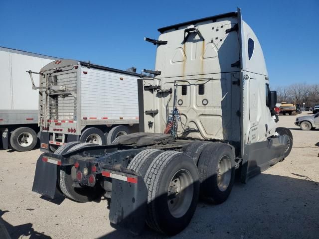 2016 Freightliner Cascadia 125