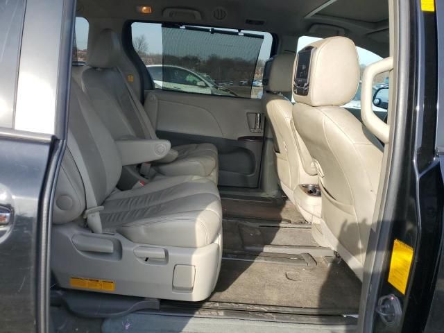 2013 Toyota Sienna XLE