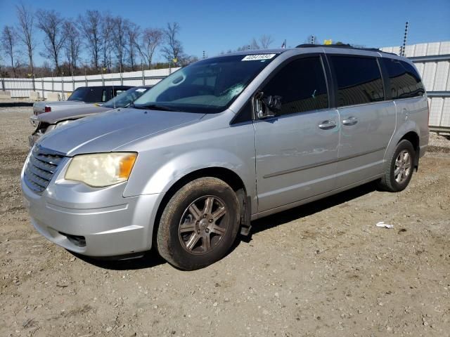 2009 Chrysler Town & Country Touring