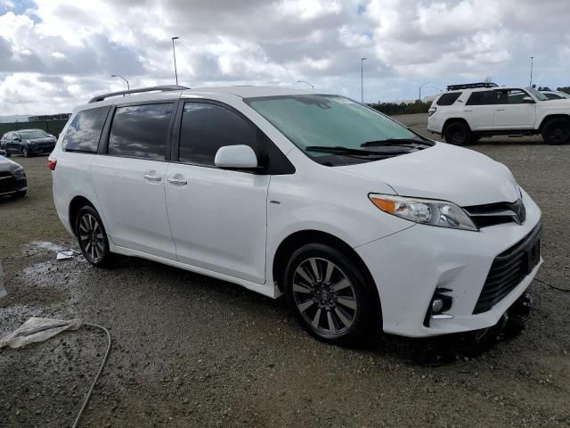 2020 Toyota Sienna LE