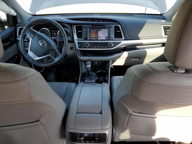 2019 Toyota Highlander SE