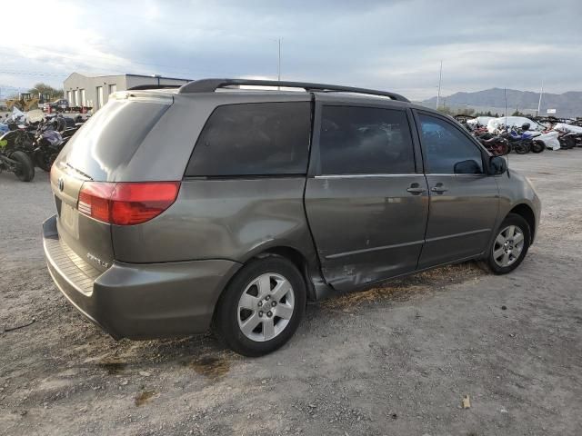 2005 Toyota Sienna CE