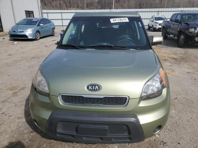 2010 KIA Soul +