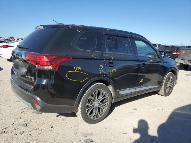 2016 Mitsubishi Outlander SE