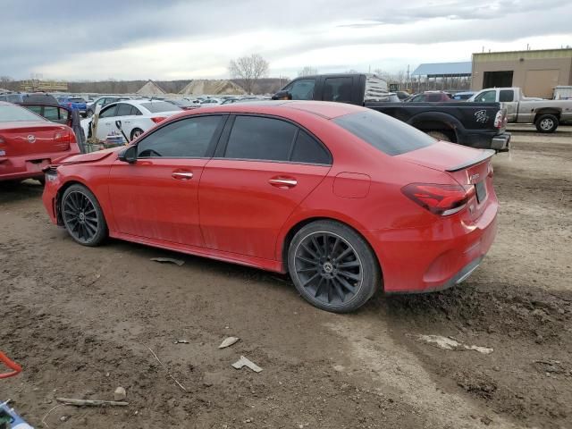 2019 Mercedes-Benz A 220