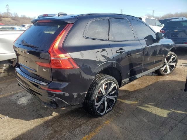 2022 Volvo XC60 B6 R-Design