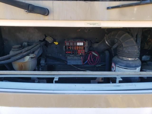 1999 Fleetwood 1999 Ford F550 Super Duty Stripped Chassis