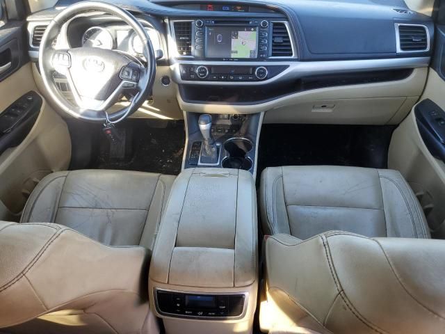 2018 Toyota Highlander SE