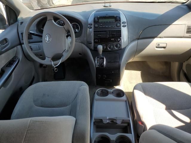 2010 Toyota Sienna CE