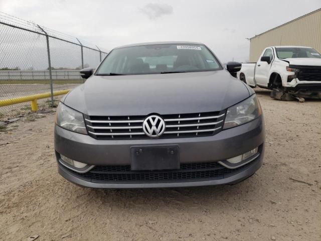 2014 Volkswagen Passat SEL