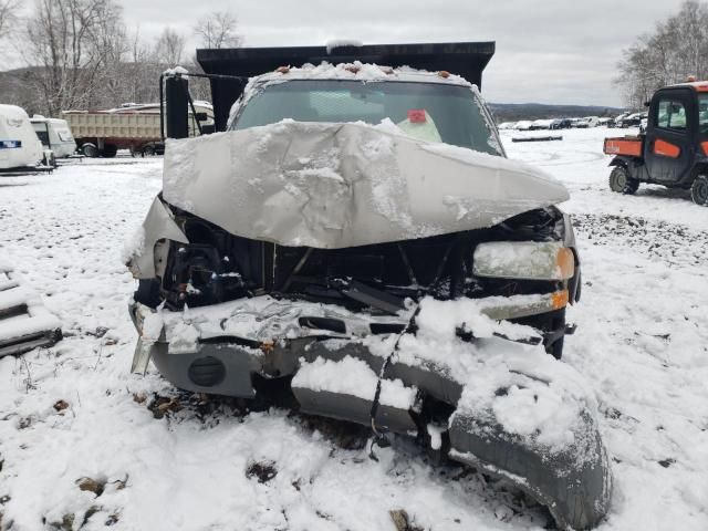 2004 GMC New Sierra K3500