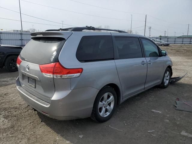 2011 Toyota Sienna LE