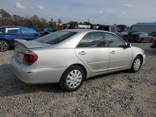 2005 Toyota Camry LE