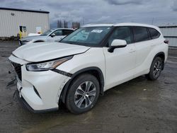 Salvage cars for sale from Copart Airway Heights, WA: 2020 Toyota Highlander XLE