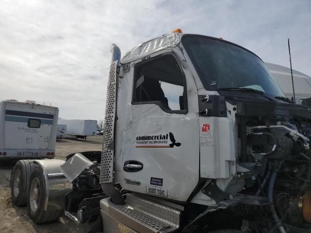 2024 Kenworth Construction T680