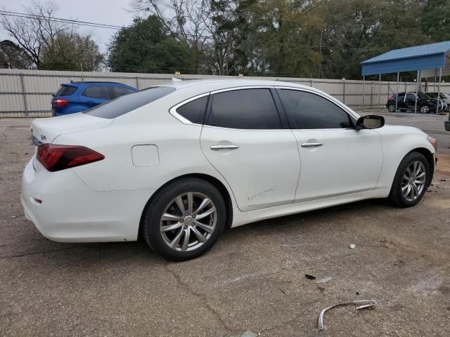 2015 Infiniti Q70 3.7