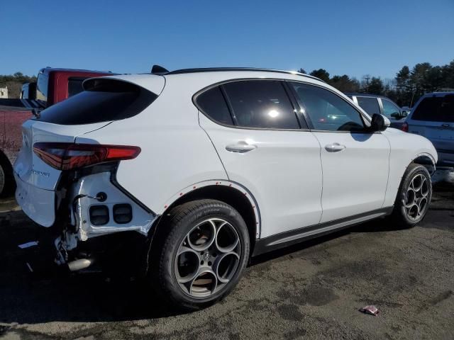 2023 Alfa Romeo Stelvio Sprint