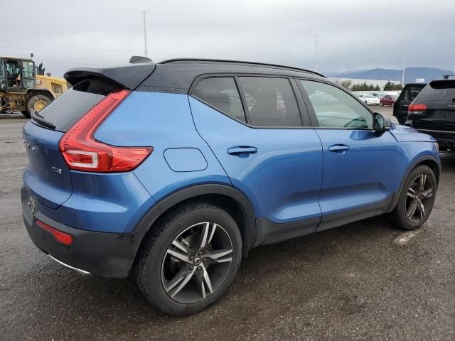 2019 Volvo XC40 T4 R-Design