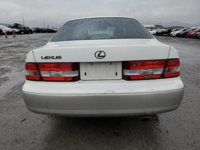 2000 Lexus ES 300