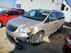 2013 Chrysler Town & Country Touring L