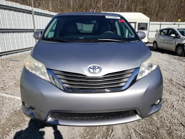 2012 Toyota Sienna XLE