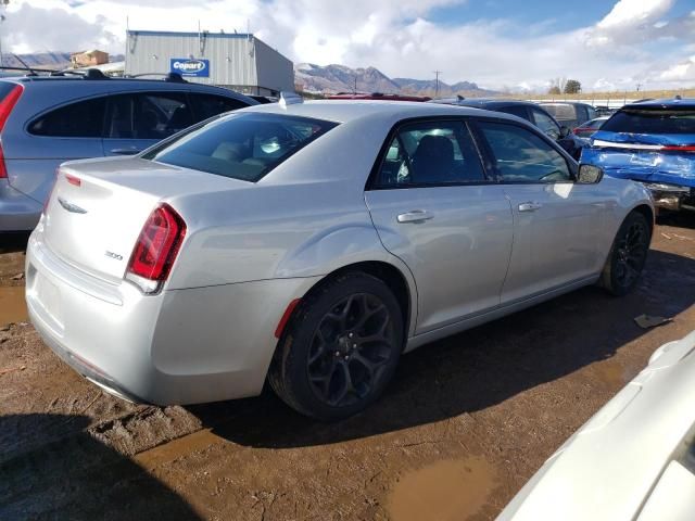 2019 Chrysler 300 Touring